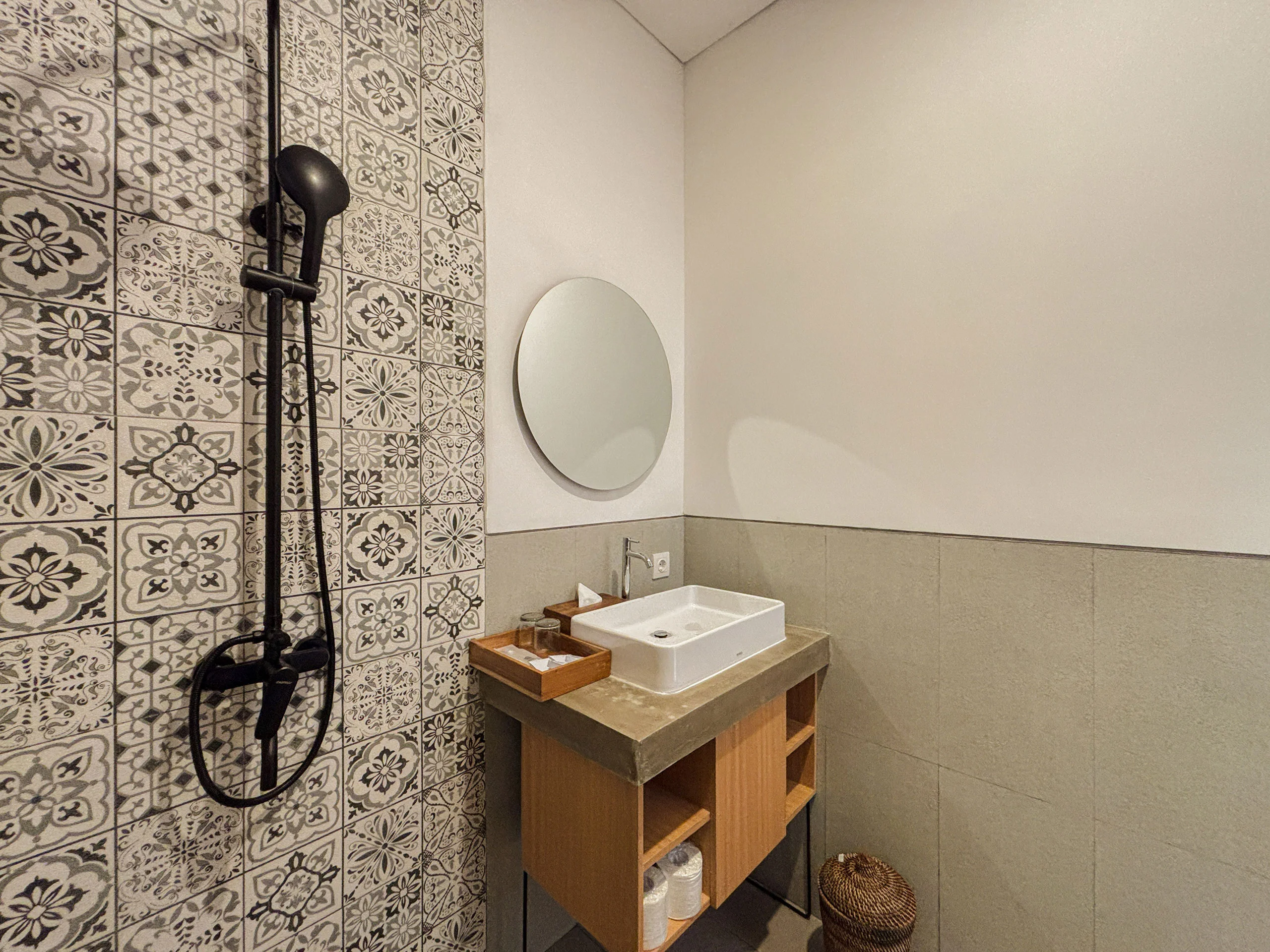 suite-bathroom-08042026-4